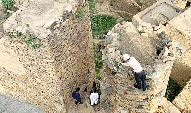 Young Saudis help restore and preserve ancient stone castles in Jazan