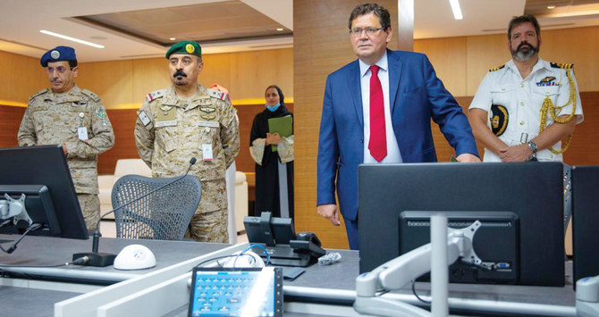British envoy to Saudi Arabia visits Islamic Military Counter Terrorism Coalition headquarters