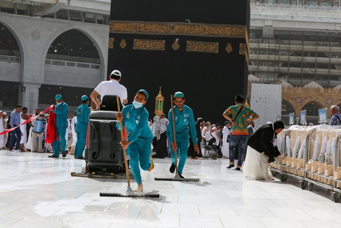 Saudi Arabia to gradually resume Umrah pilgrimage from Oct. 4