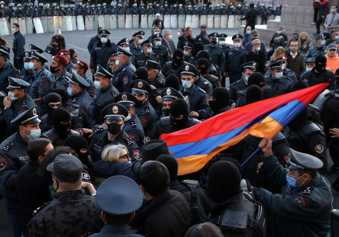 Armenia detains critics of Karabakh peace deal