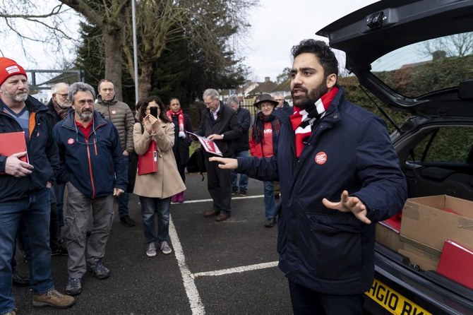 Most UK Labour Muslim members do not trust leadership over Islamophobia: Poll