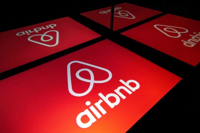 Airbnb streamlines fees as it tilts toward biggest hosts