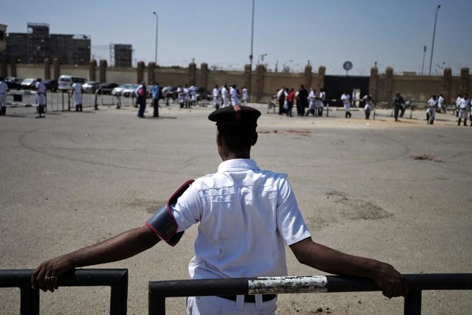 Nine Egyptian policemen sentenced for beating vendor to death