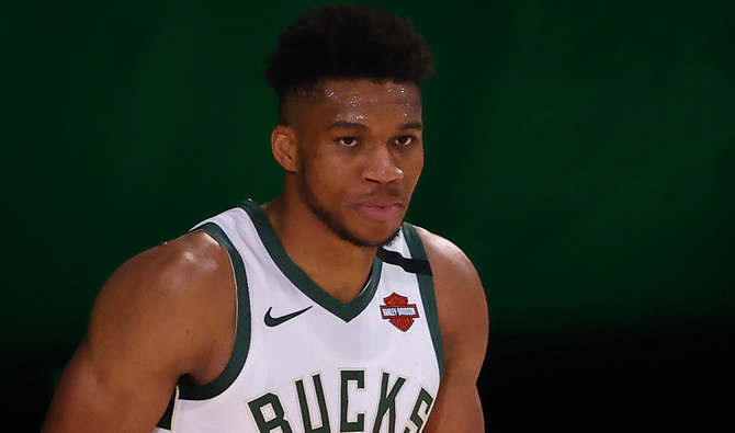 Antetokounmpo agrees on record five-year deal with Bucks