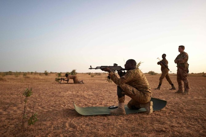 Seven troops, 11 extremists killed in Niger ahead of vote