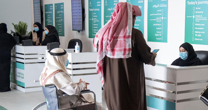 Saudi vaccination centers witness ‘great turnout’