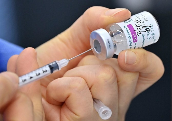 S.Korea says up to medical personnel to extract extra doses of COVID vaccine from vial