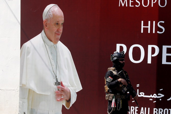 Pope sends defiant message of peace, hope and prayer to Iraq