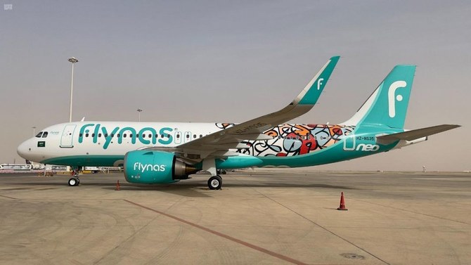 Fynas, in cooperation with Saudi Arabia’s Ministry of Culture, decorated its 12th Airbus A320neo with the logo of the ‘Year of Arabic Calligraphy’ initiative. (SPA)