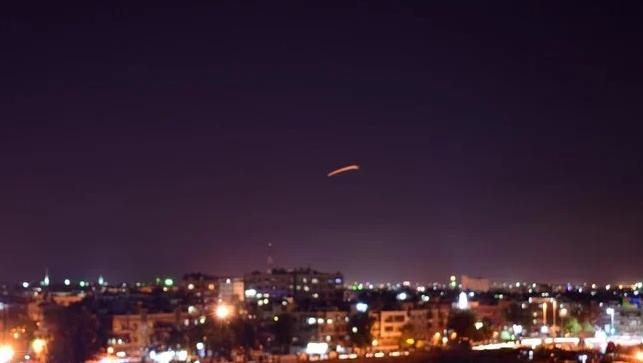 Syria: Israeli strikes near capital Damascus wound 4 troops