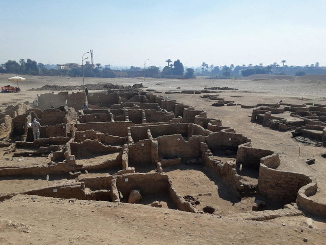 Egyptologists uncover ‘lost golden city’ buried under the sands