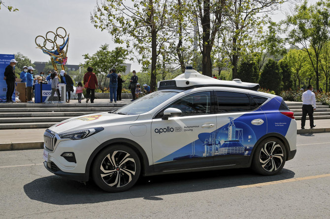 Driverless taxis start operating in China
