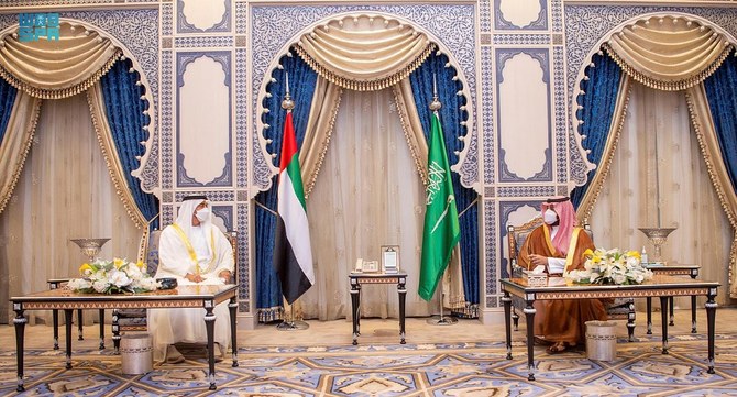 Saudi Arabia’s Crown Prince Mohammed bin Salman receives his Abu Dhabi counterpart Mohammed bin Zayed in Jeddah. (SPA)