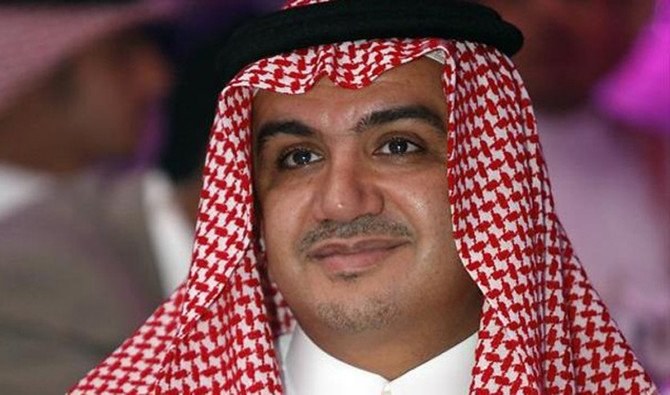 MBC's Waleed Al-Ibrahim receives King Abdulaziz medal