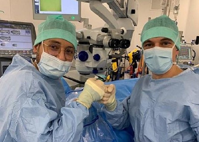 Dr. Amr Abu Khashaba, in collaboration with his French colleagues at Hospital La Croix-Rousse in Lyon, carried out a life-changing surgery for a patient. (SPA/File)