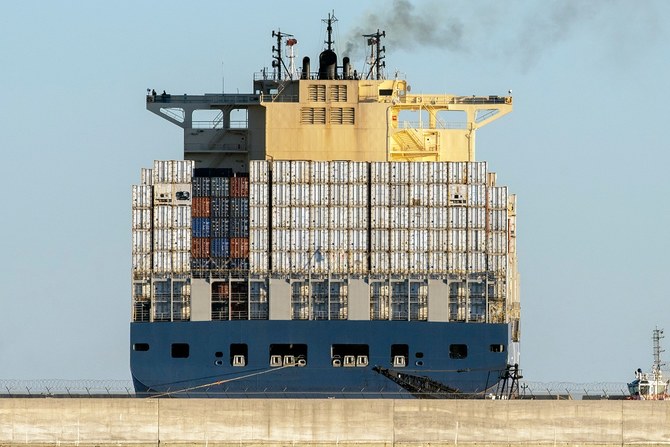 Italian dockworkers again refuse to load arms headed for Israel