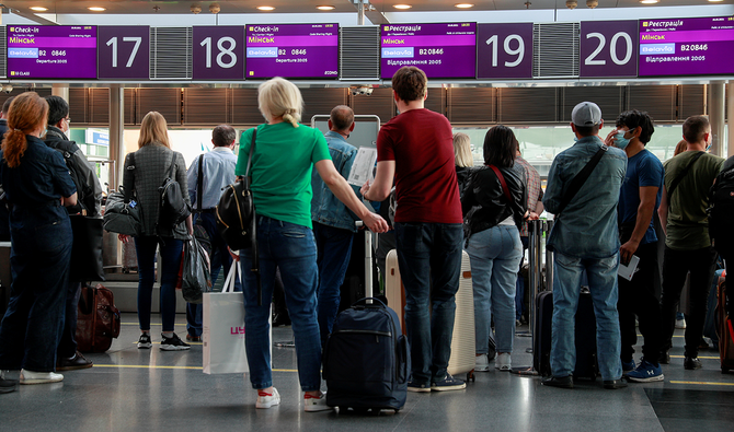 Average airport processing times double to 3 hours