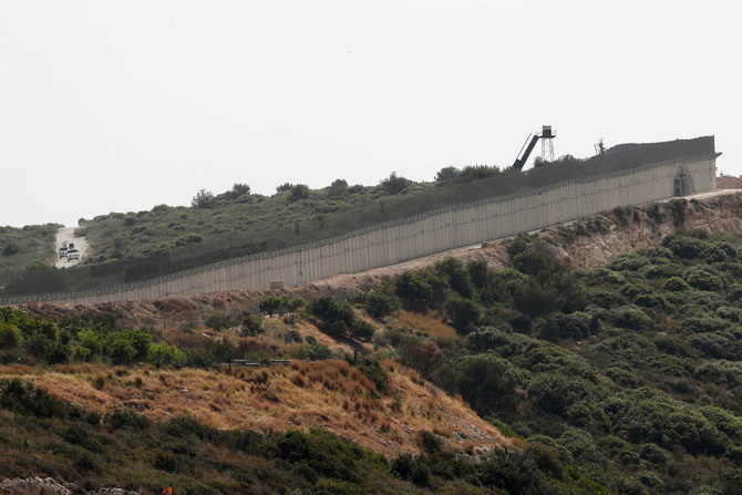 Israeli army carries out sweep at border with Lebanon