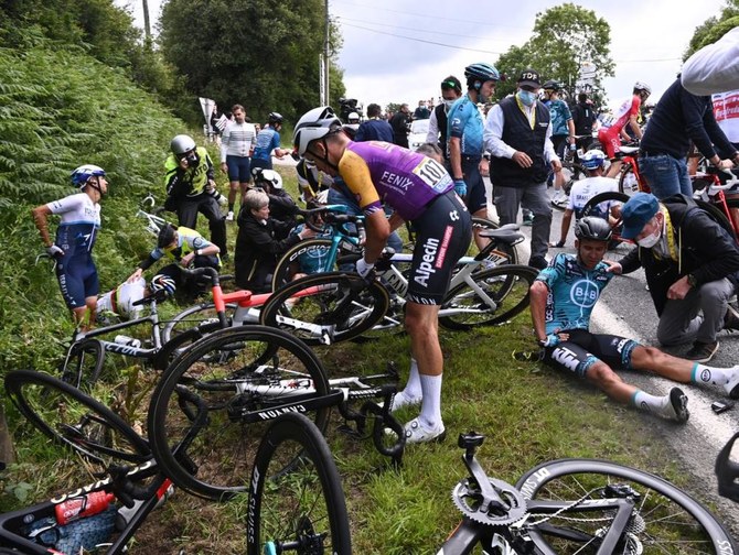 Tour de France withdraws complaint against spectator who caused pileup