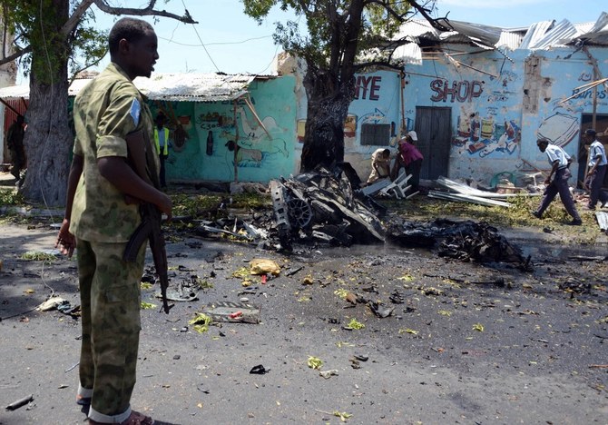 Suicide bomber kills four, wounds eight in Mogadishu