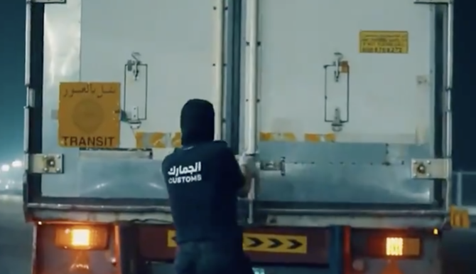 Saudi authorities foil liquor smuggling attempts