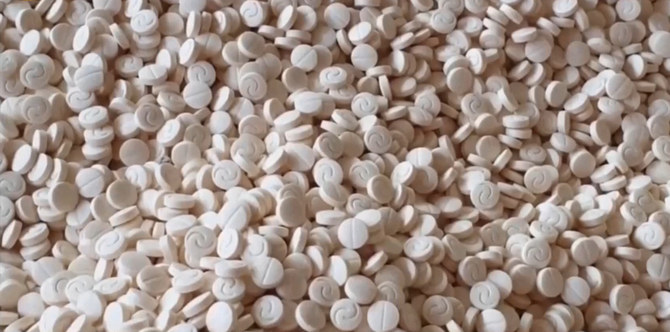 Saudi authorities thwart attempt to smuggle more than 75,000 amphetamine pills