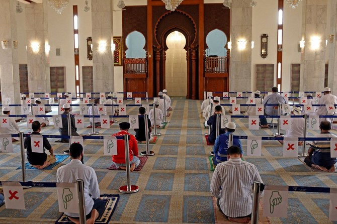 Oman resumes Friday prayers in mosques following more than yearlong closure