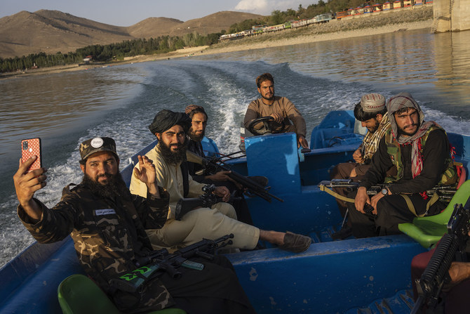 Afghanistan’s Taliban warn their soldiers: stop taking selfies