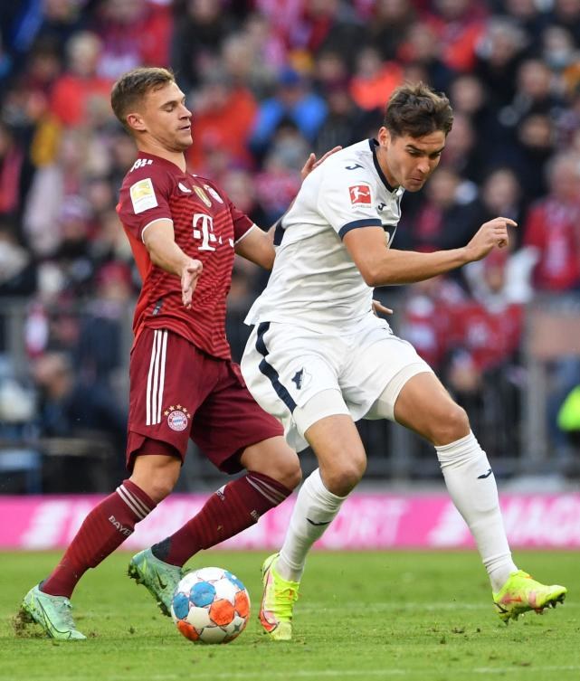 Bayern star Kimmich sparks vaccination debate in Germany