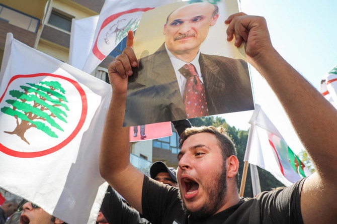 Supporters prevent Lebanese Forces leader Geagea from attending hearing