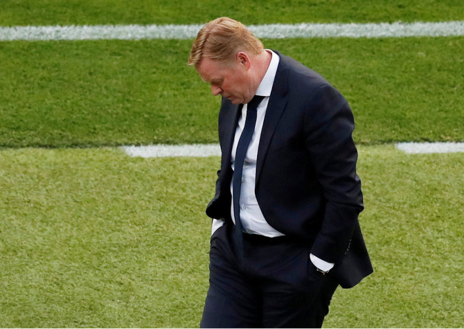 Koeman sacked as Barcelona coach with Xavi the favorite to come in