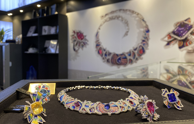 Riyadh dazzled by rare and unique pieces from global jewelry brands