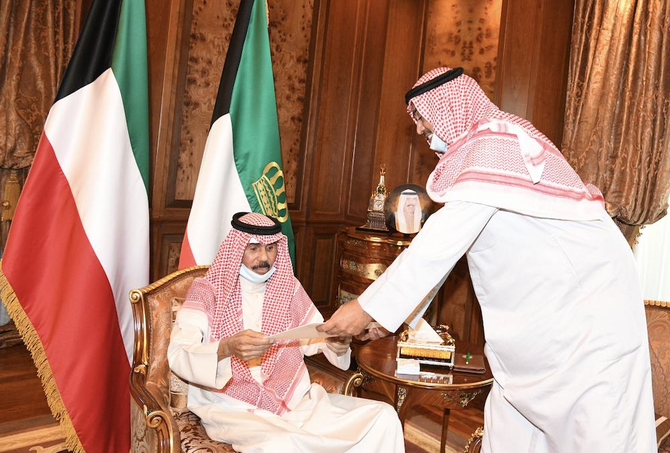 Kuwaiti government submits resignation to emir