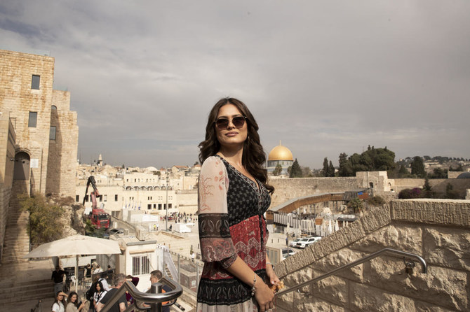 In Israel, Miss Universe says pageant no place for politics