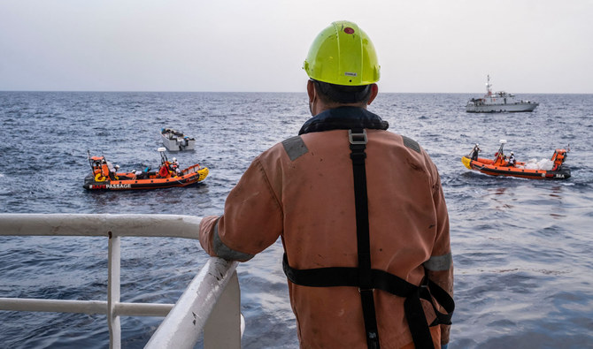 Ten bodies found in migrant boat off Libya