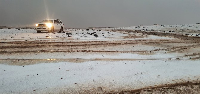 Hailstorm blankets Saudi northern city