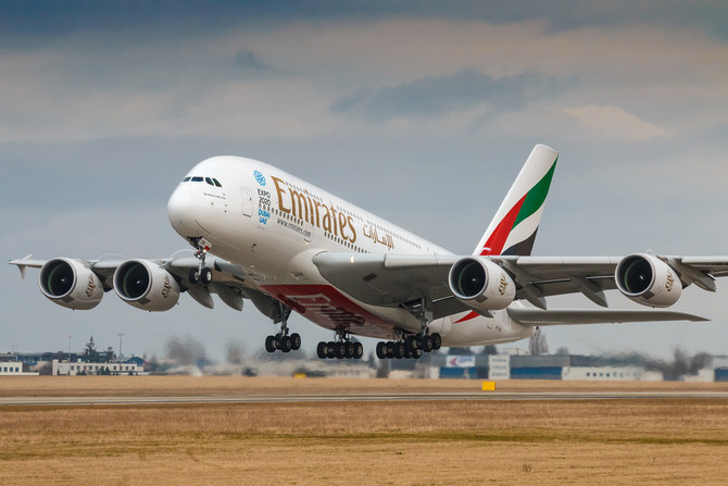 Emirates warns omicron could cause ‘significant traumas’ for aviation industry