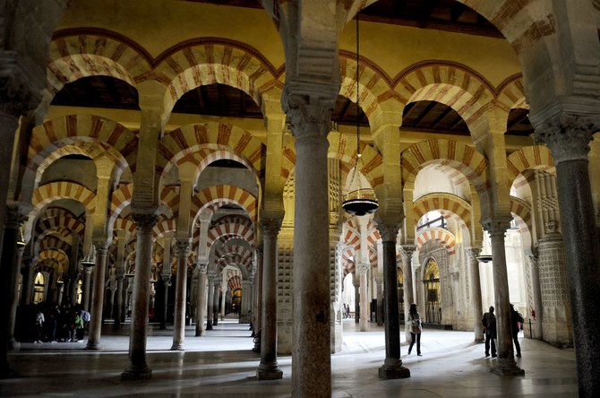Great Mosque of Córdoba under threat from tourist sweat 