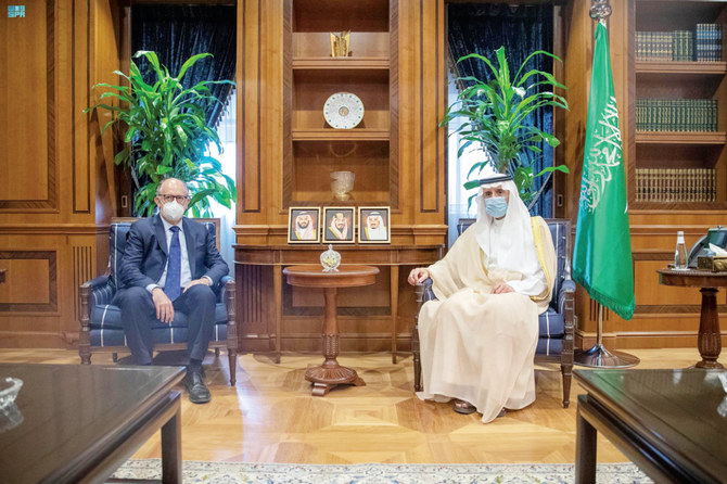 Saudi minister meets Spanish envoy in Riyadh