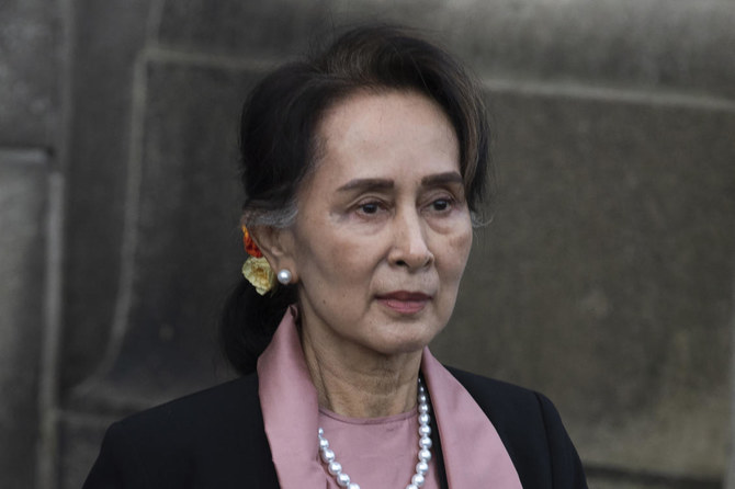 Myanmar court delays Suu Kyi walkie-talkie verdict again
