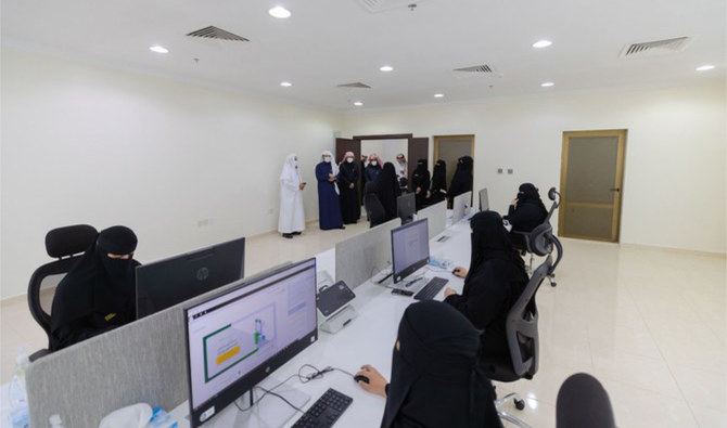 Women set to take over admin duties in all Saudi personal status courts