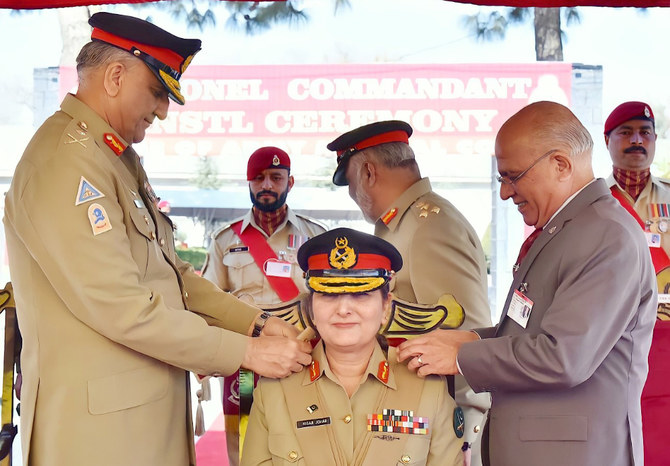 Pakistan Army chief Gen. Qamar Javed Bajwa, left, appoints Lt. Gen. Nagar Johar, center, as Colonel Commandant of the Army Medical Corps. (Pakistan Army)