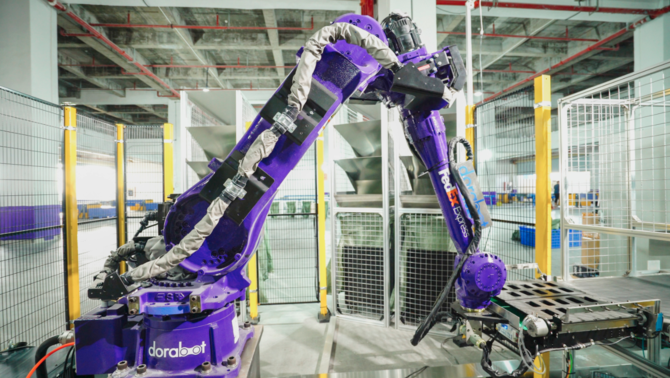 FedEx launches its first AI-powered sorting robot in China, echoing industry trends 