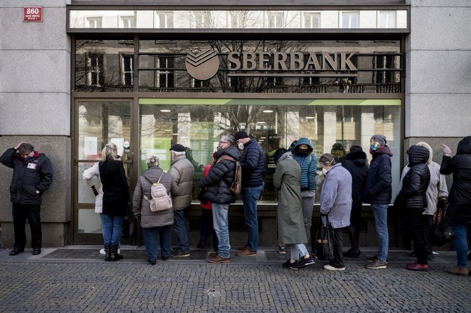Ukraine Crisis: Russian banks start to feel sanctions; Industrial activities shrank in Feb.