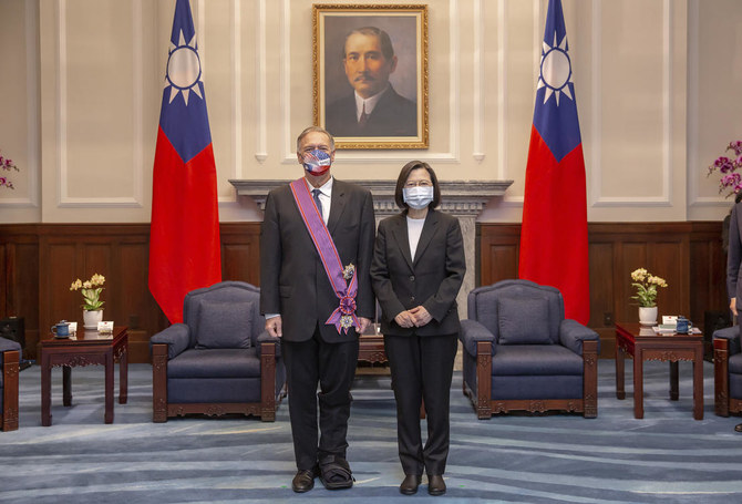 Taiwan honors former top US diplomat Pompeo, China calls him ‘liar’
