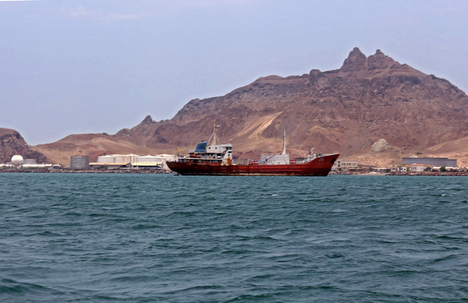 Yemen calls on international community to stop Houthis from threatening shipping