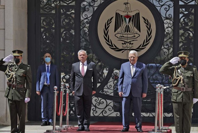Jordan’s king lands in Ramallah on rare trip to meet Abbas