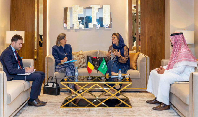 Mayada Badr meets with Belgium Ambassador Dominique Mineur in Riyadh. (SPA)