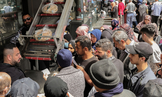 Lebanon disburses funds to temporarily avert bread crisis