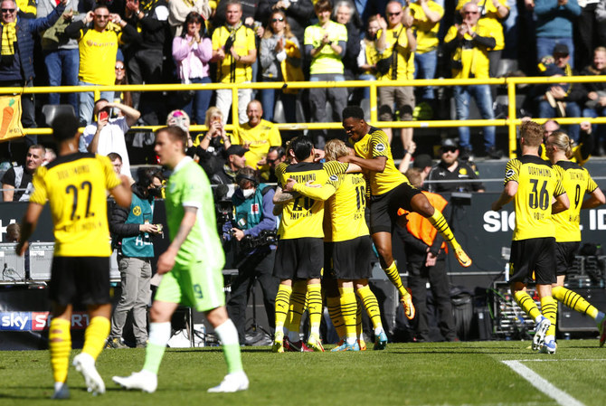Haaland hits double as Dortmund thrash Wolfsburg